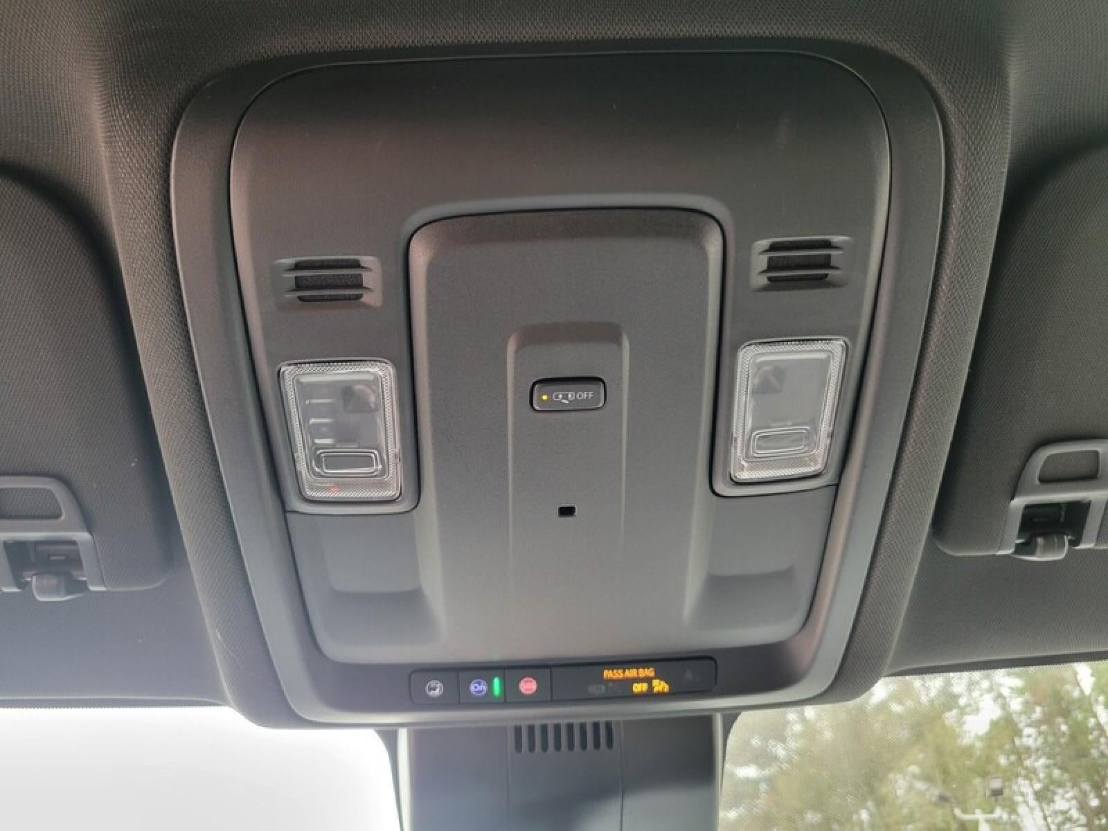 2023 GMC Yukon XL SLE