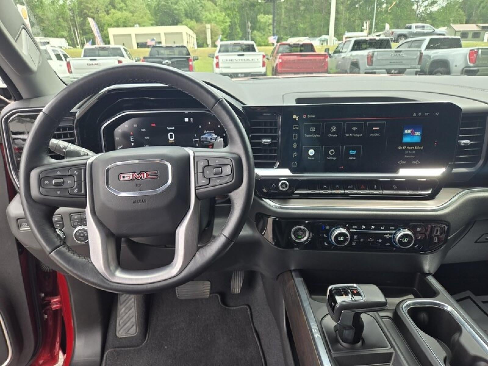 2023 GMC Sierra 1500 SLT