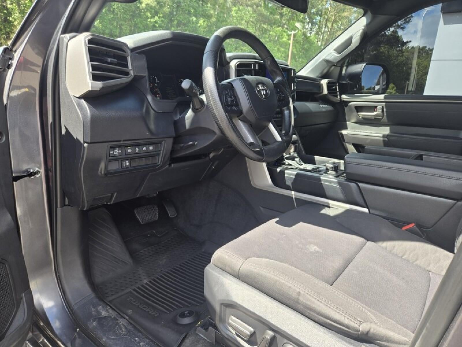 2025 Toyota Tundra 4WD SR