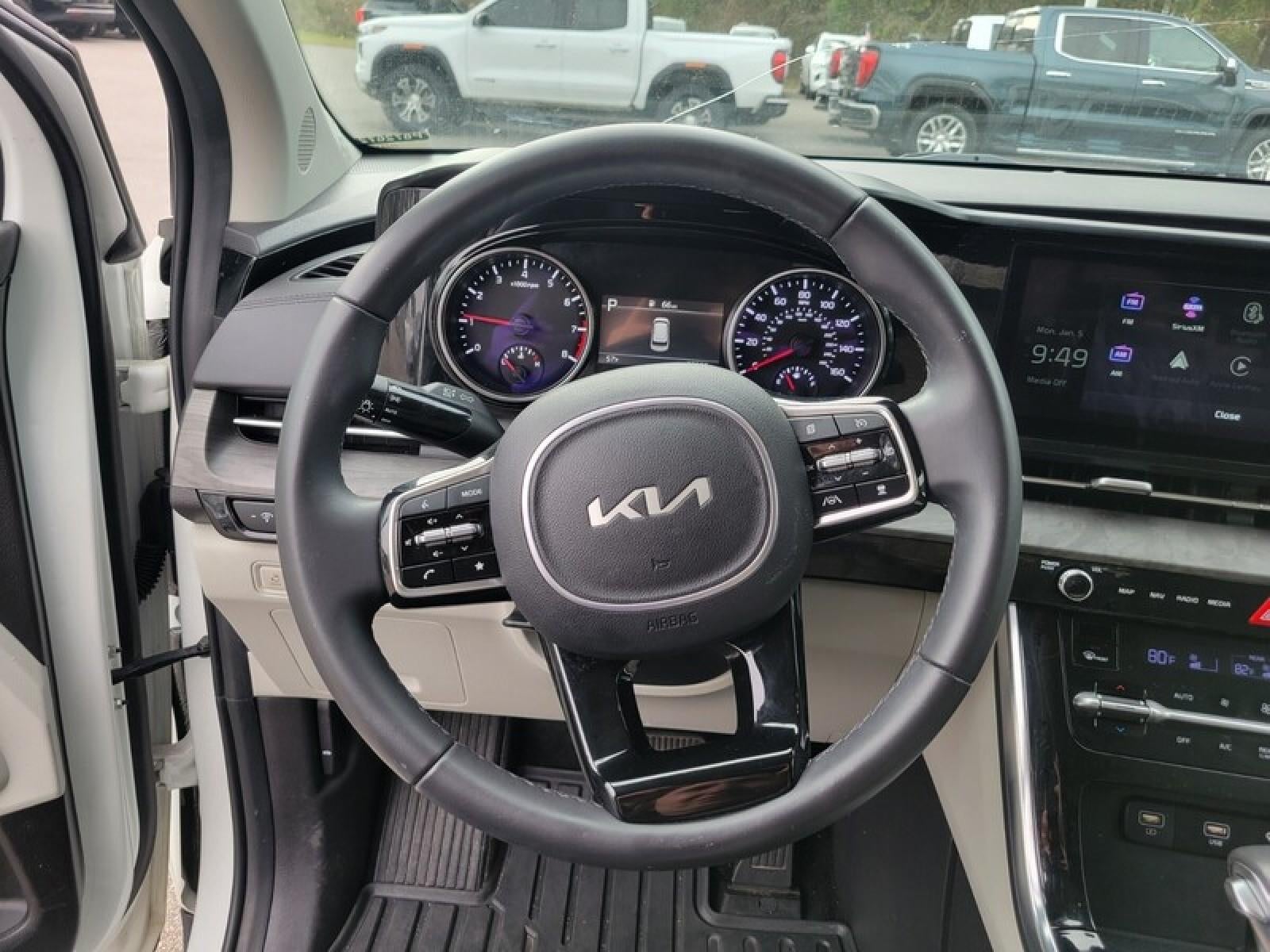 2024 Kia Carnival EX