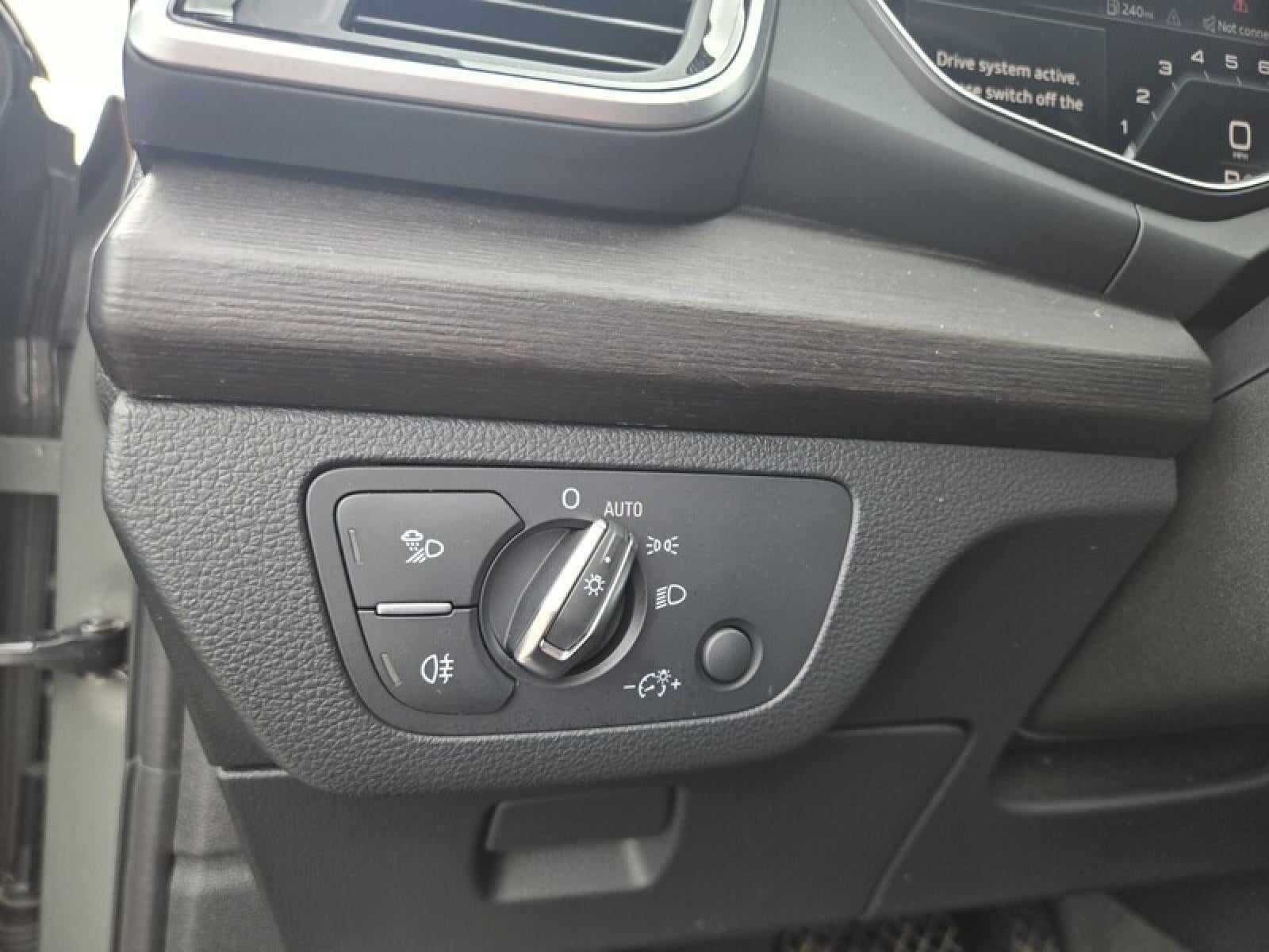 2024 Audi Q5 S line Premium Plus