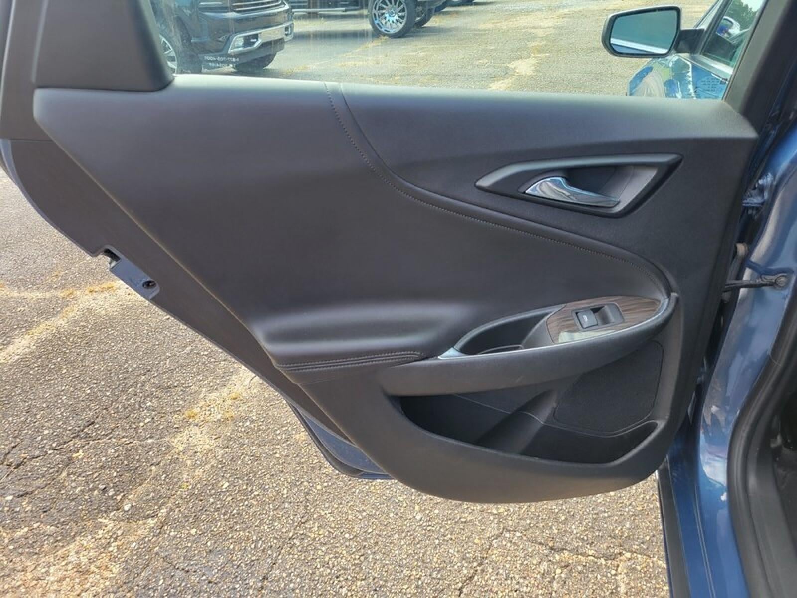 2024 Chevrolet Malibu 2LT