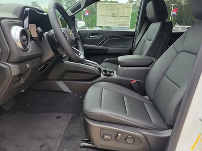 2025 Chevrolet Colorado WT/LT