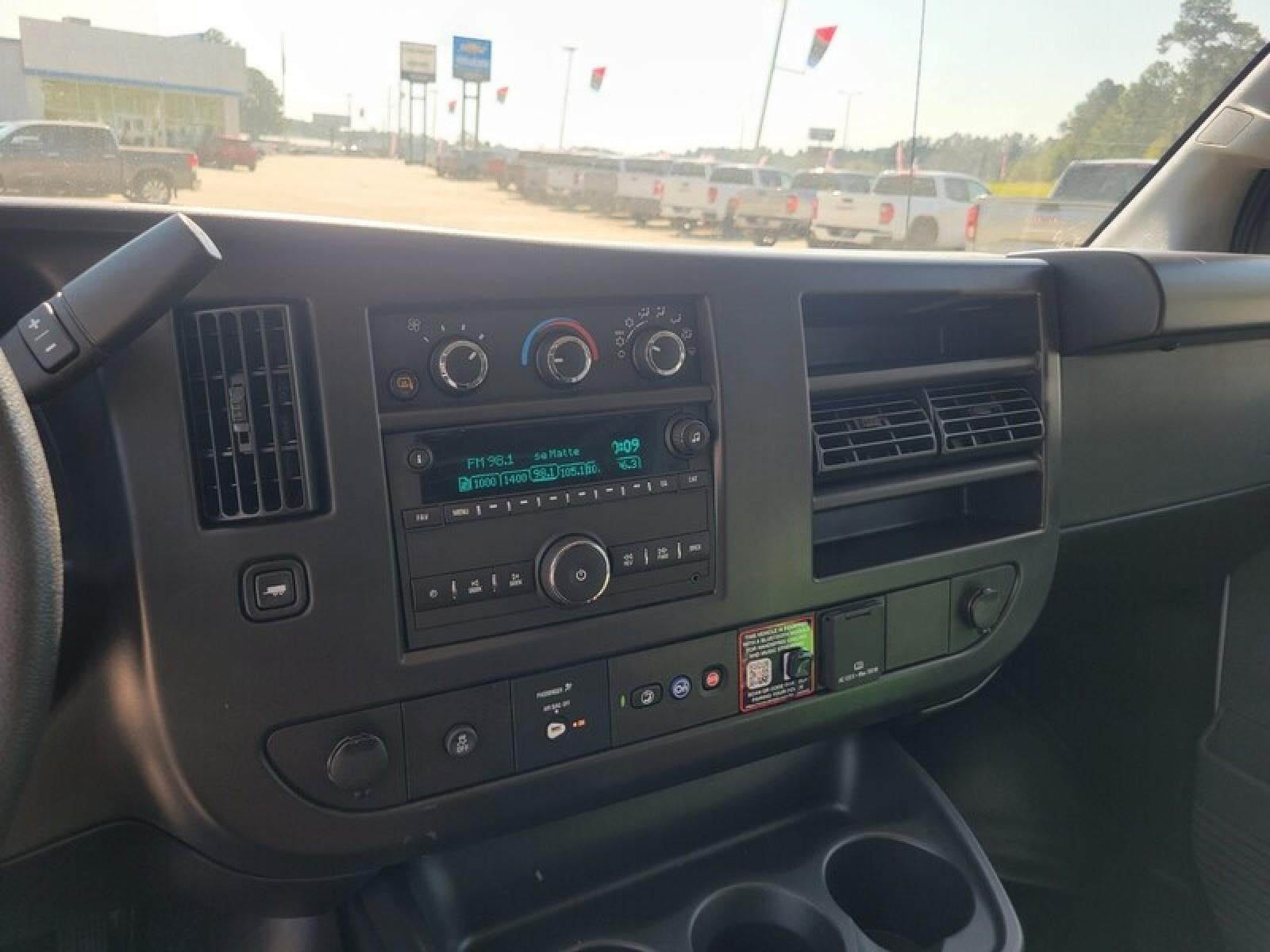 2025 Chevrolet Express Cargo 2500 Base