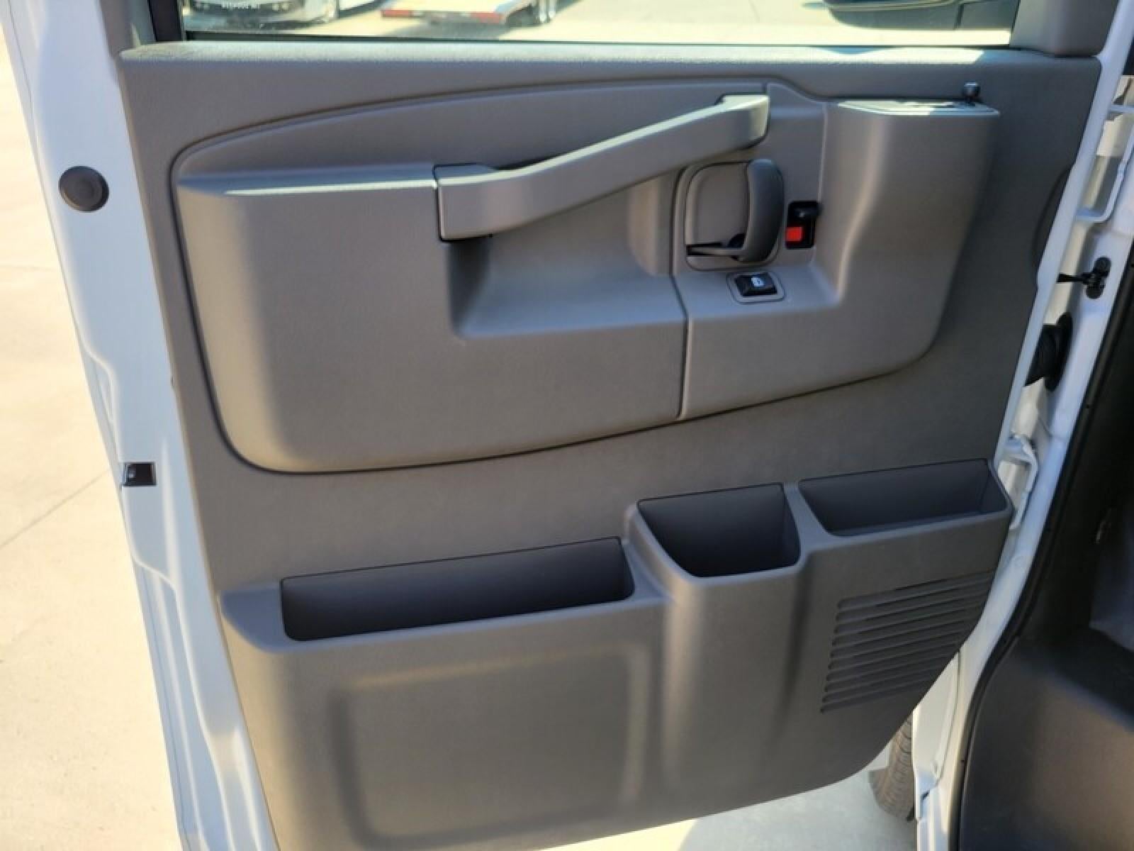 2025 Chevrolet Express Cargo 2500 Base