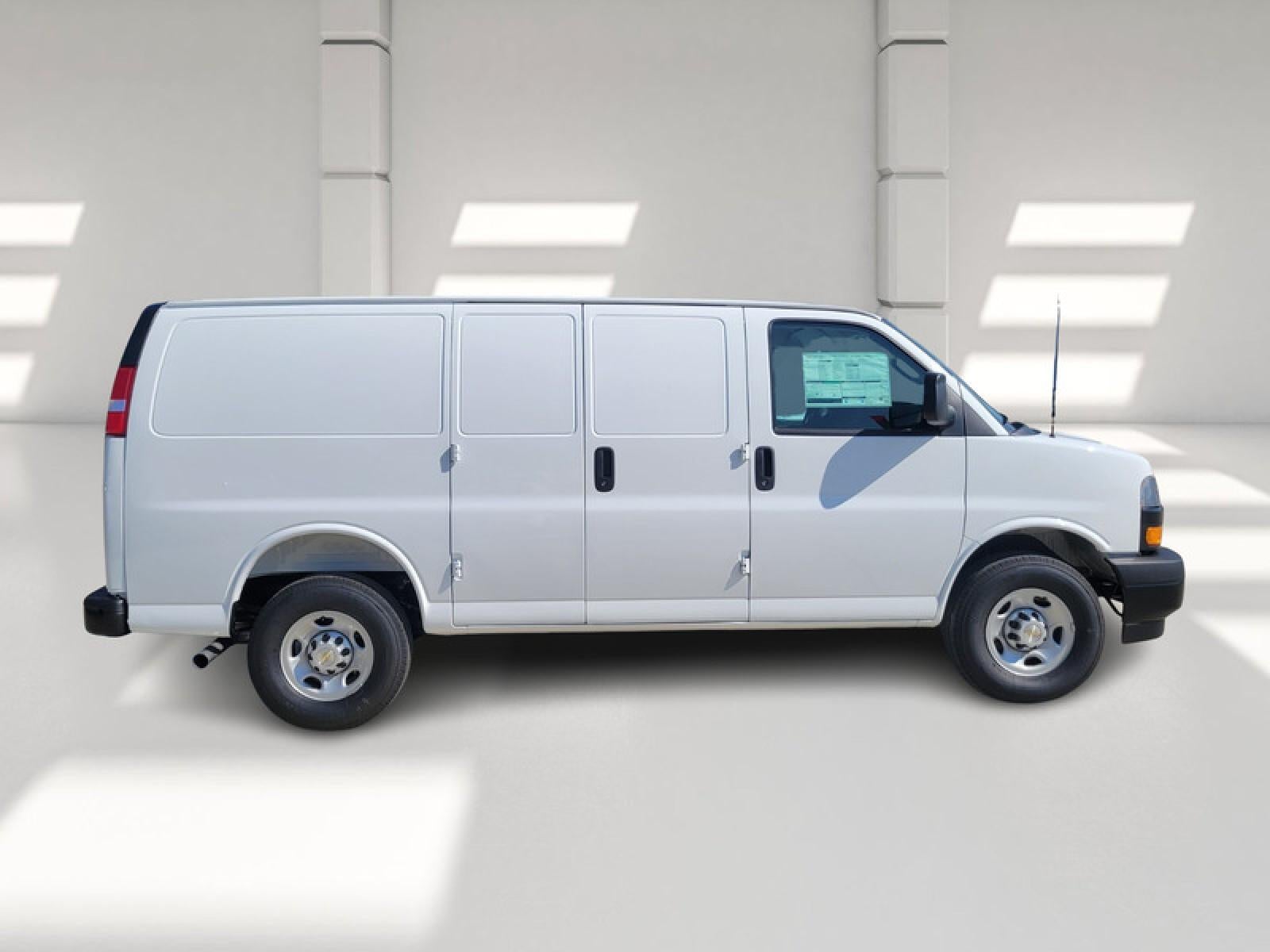 2025 Chevrolet Express Cargo 2500 Base