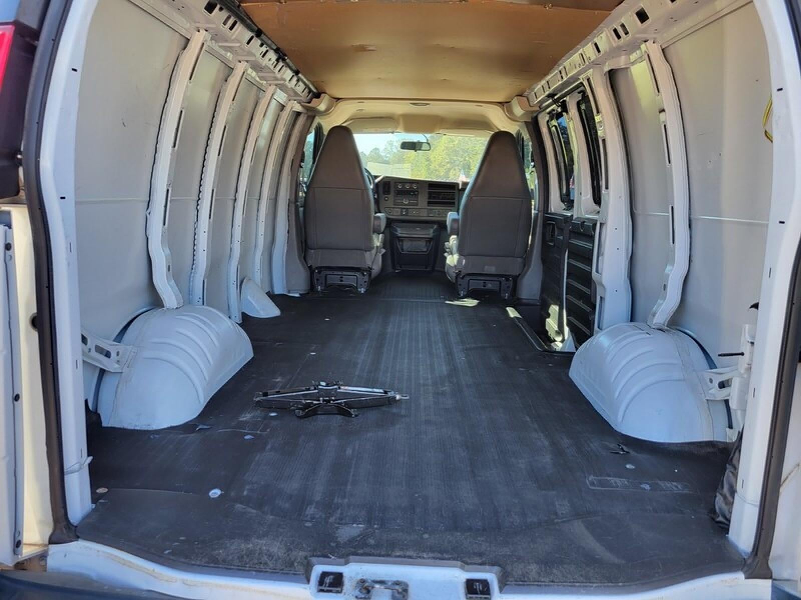 2021 Chevrolet Express Cargo 3500 Base