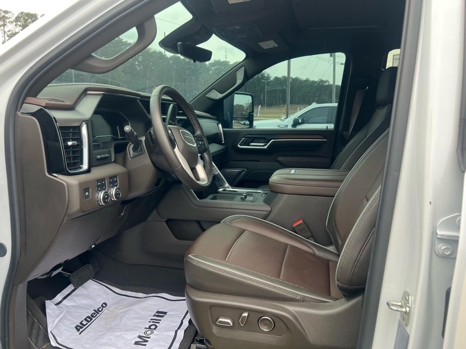 2025 GMC Sierra 2500 HD Denali