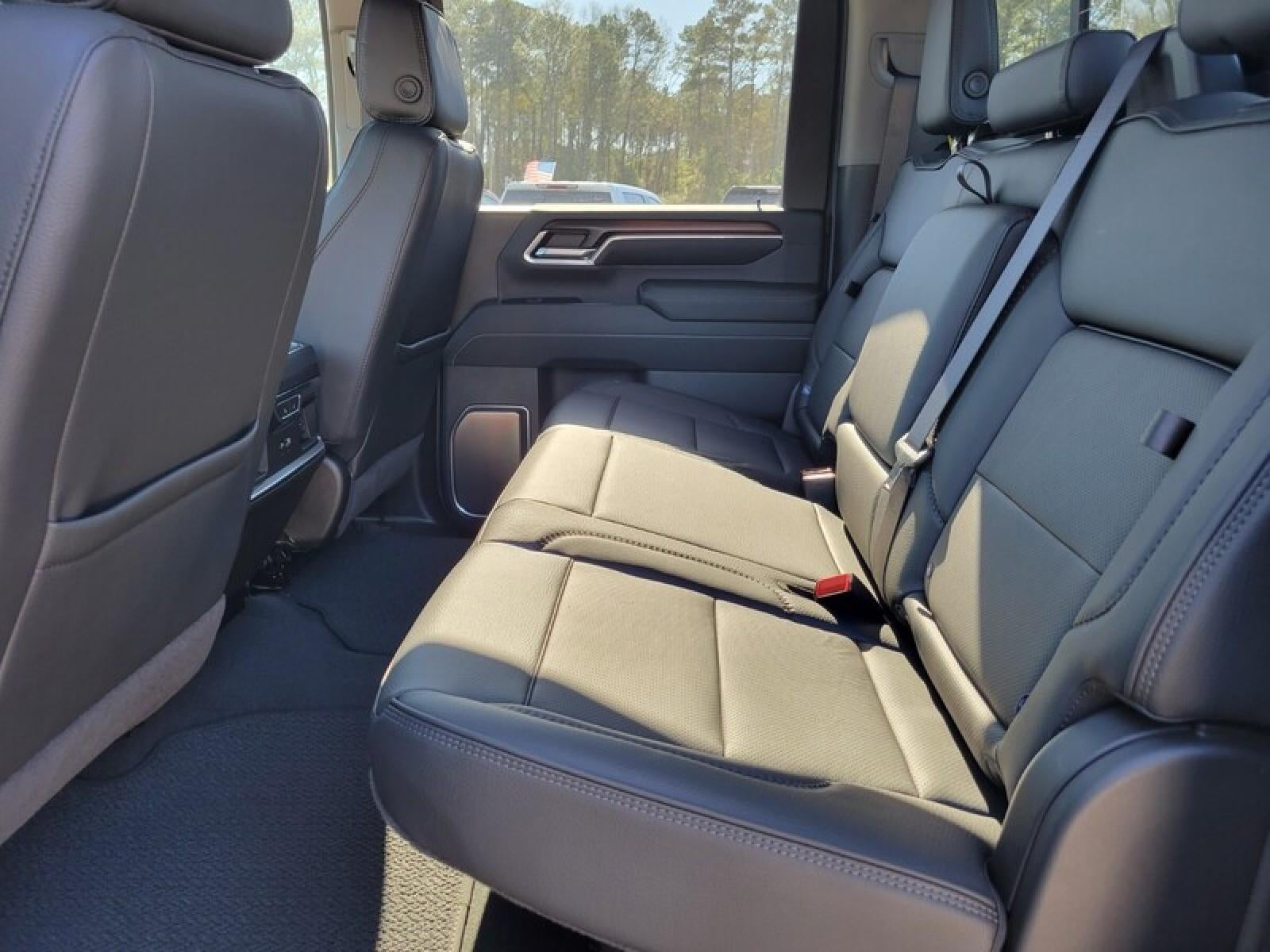 2026 GMC Sierra 3500 HD Denali DRW