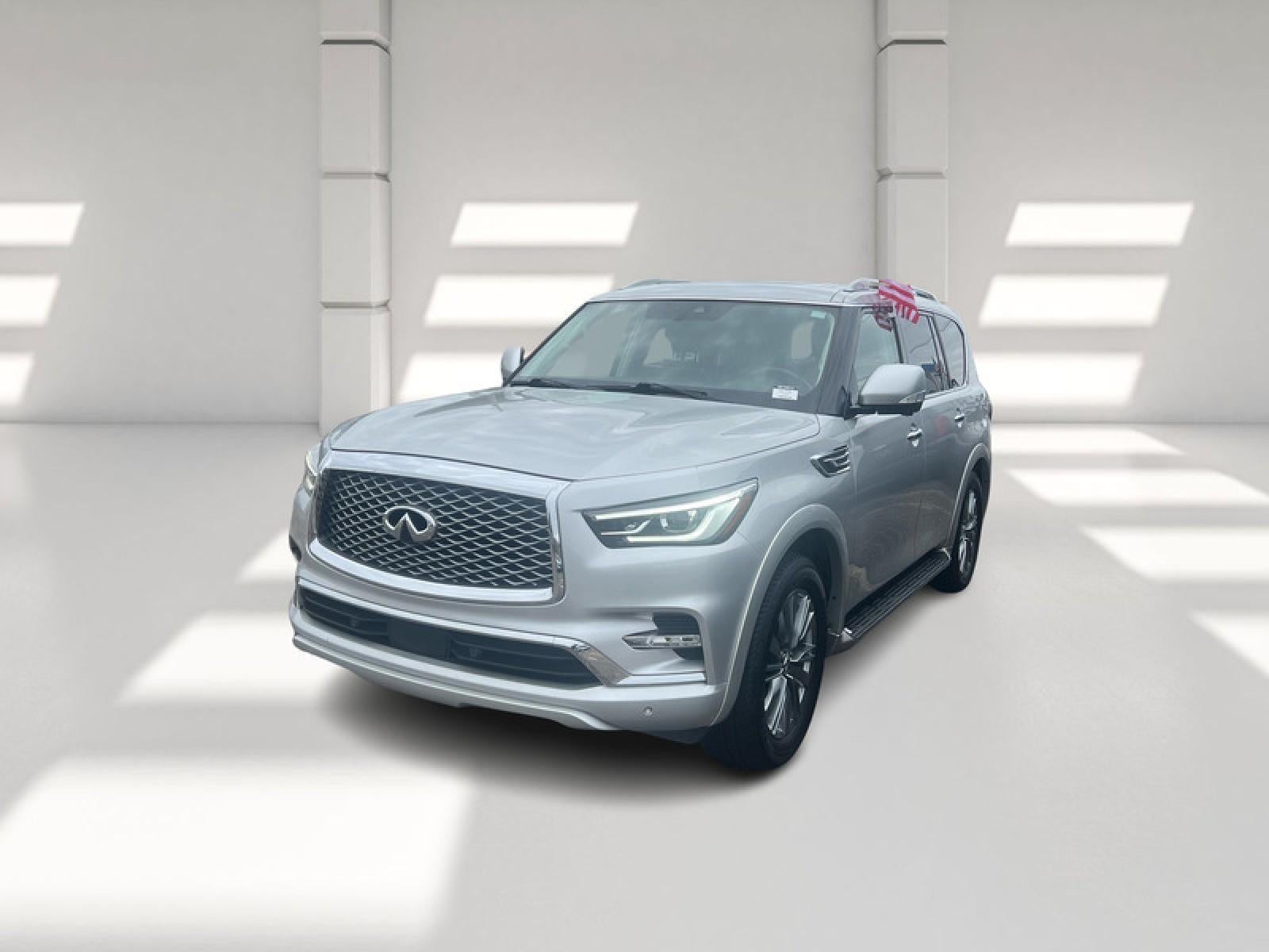 2022 INFINITI QX80 LUXE