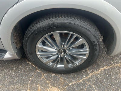 2022 INFINITI QX80 LUXE