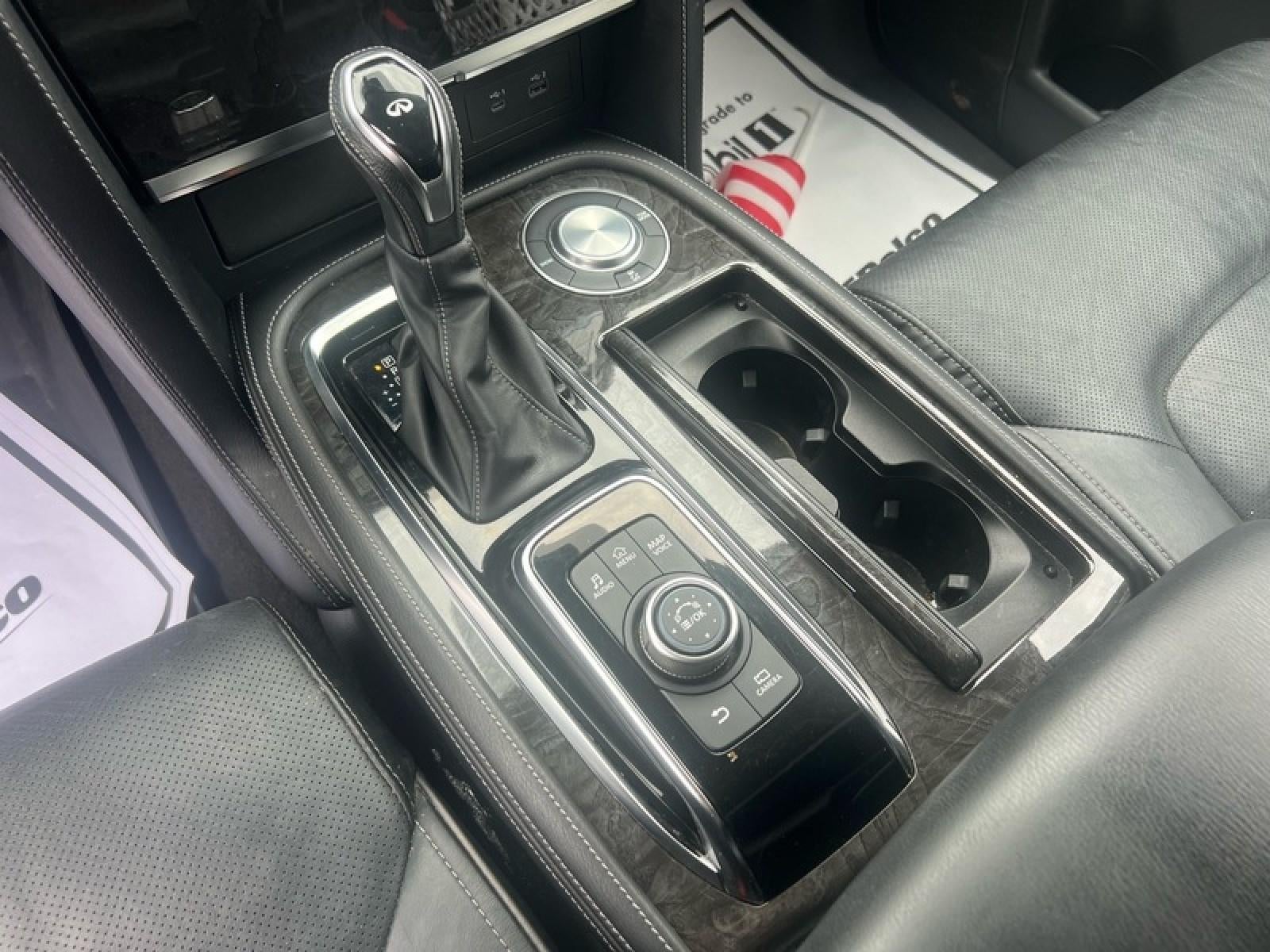 2022 INFINITI QX80 LUXE