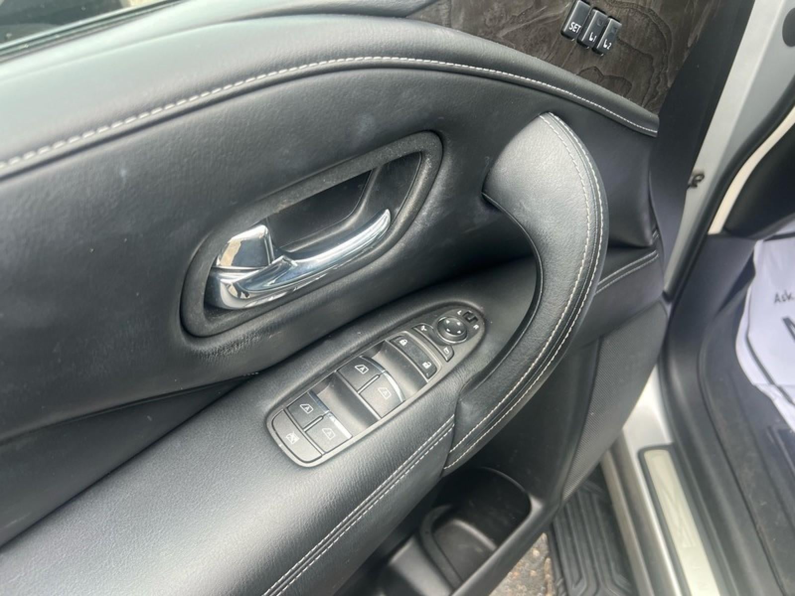 2022 INFINITI QX80 LUXE