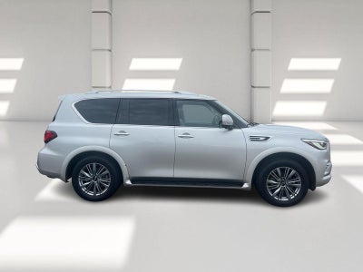 2022 INFINITI QX80 LUXE