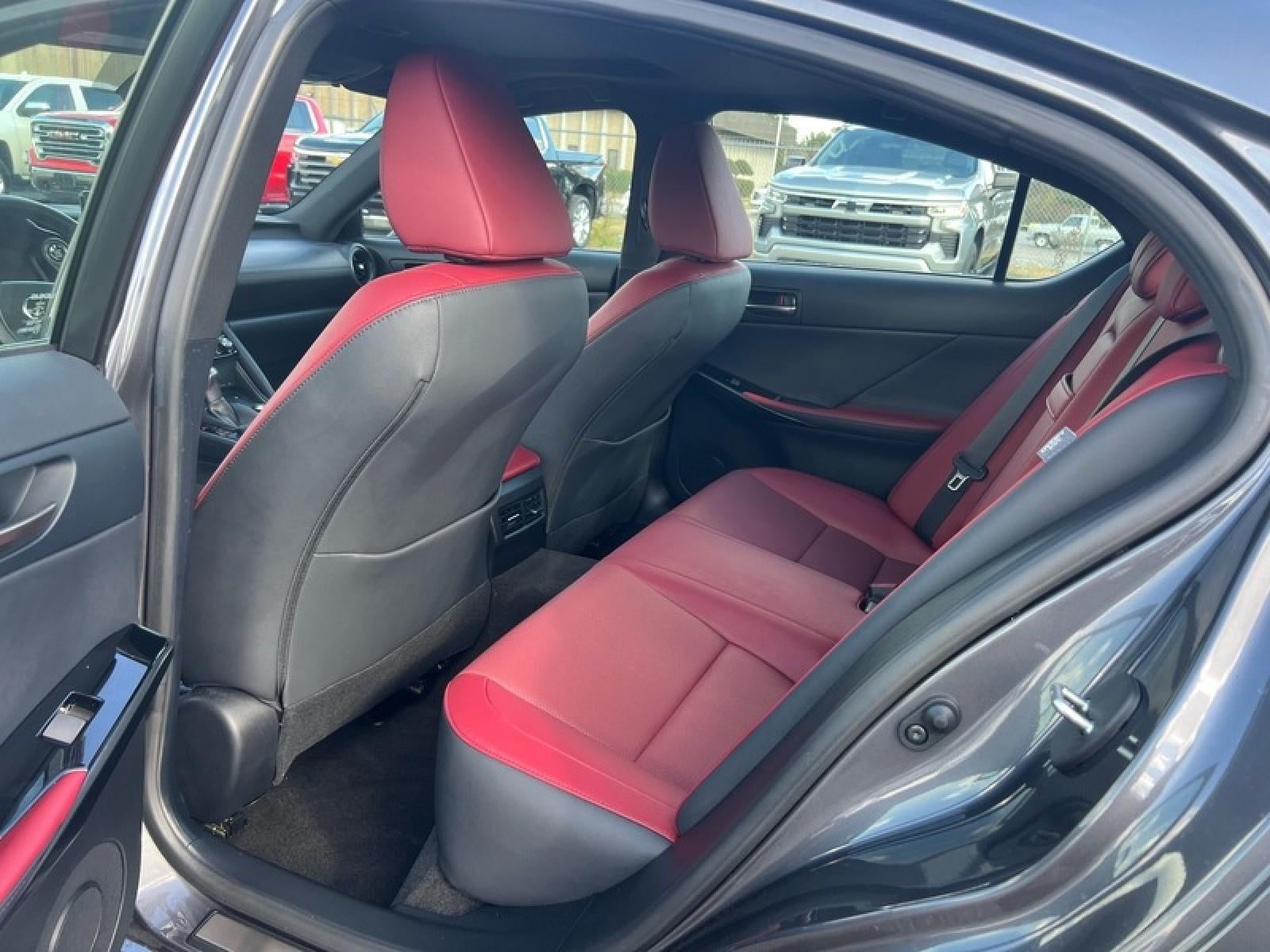 2024 Lexus IS IS 300